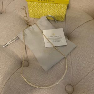 SOLD Kendra Scott necklace